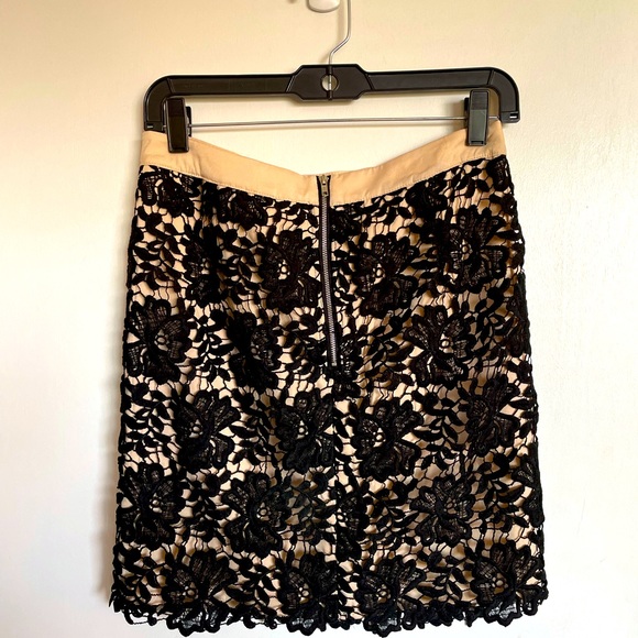 Endless Rose Lace Pencil Skirt - Size M - Picture 9 of 12